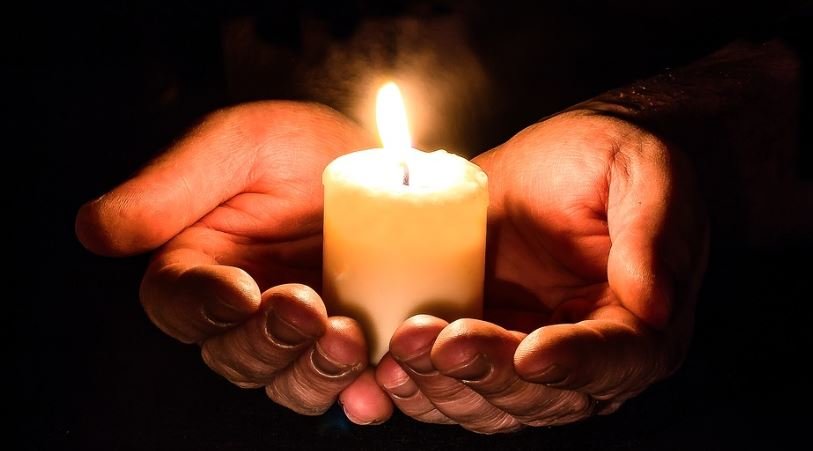 4 Ways to Get Help Paying for Cremation Services  